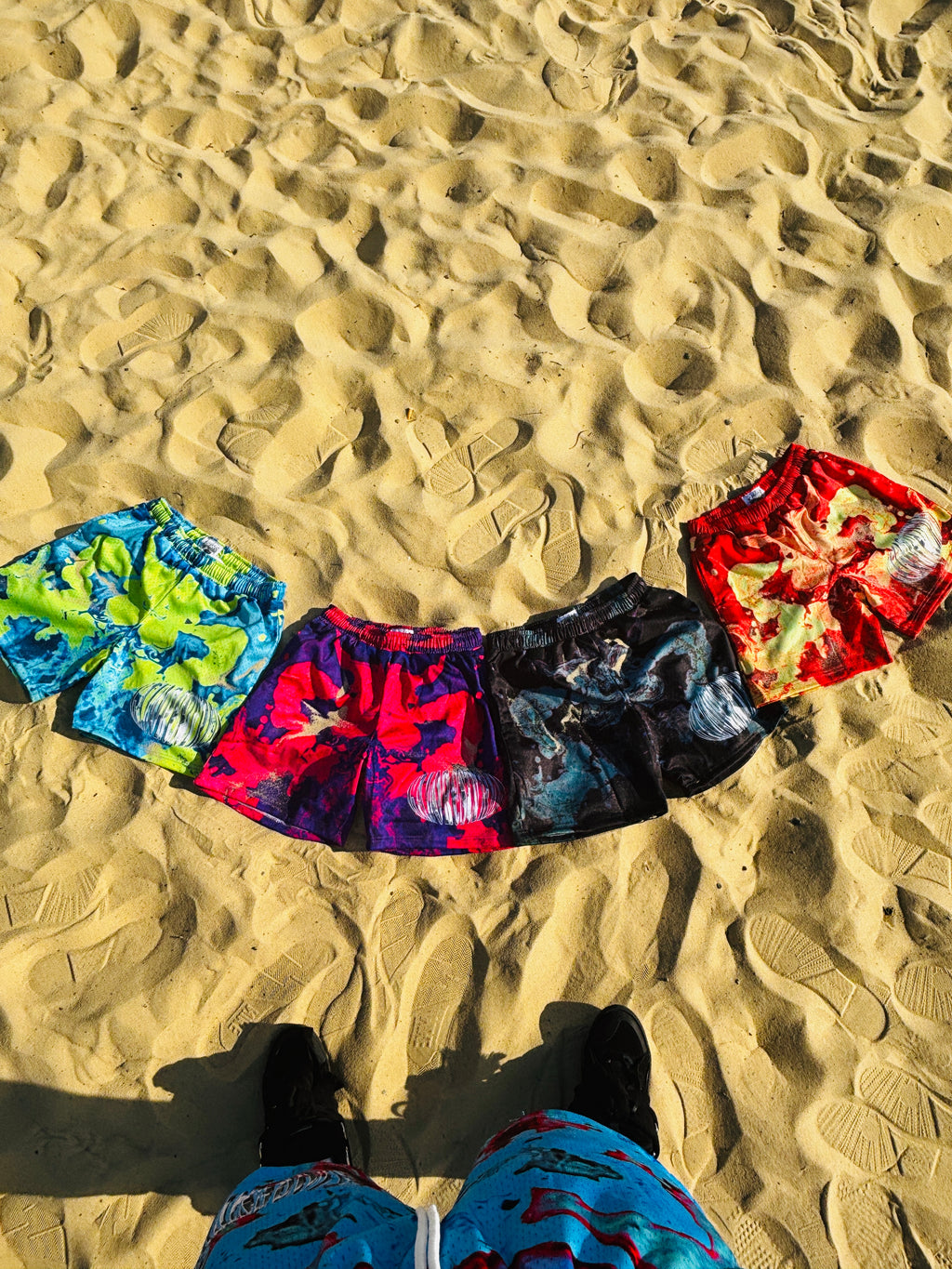 GaloresWrld Raging Bull Shorts💛